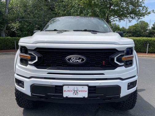 Oxford White 2024 Ford F-150 XLT