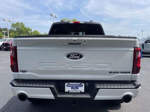 Oxford White 2024 Ford F-150 XLT