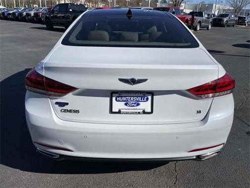 2016 Hyundai Genesis 3.8