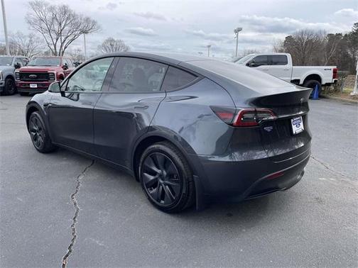 2025 Tesla Model Y Long Range Dual Motor Rear-Wheel Drive
