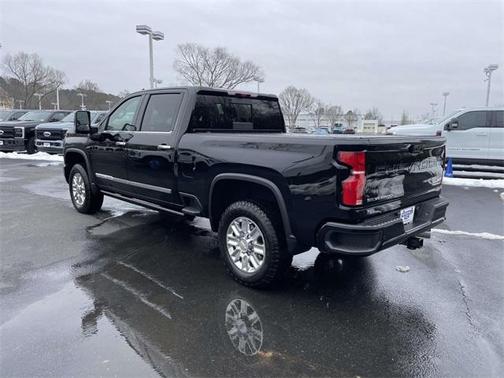 2025 Chevrolet Silverado 2500 High Country