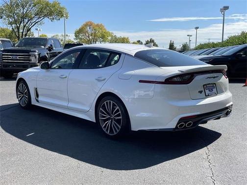 2019 Kia Stinger Base