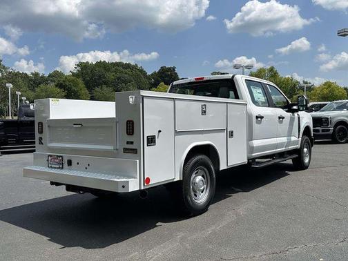 Oxford White 2026 Ford F-250 XL