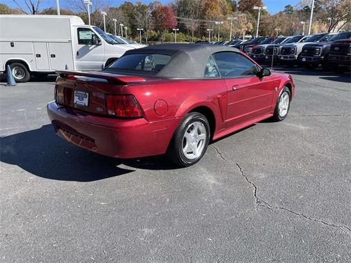 2004 Ford Mustang Base