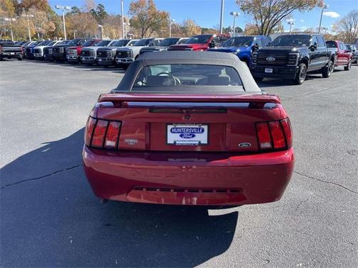2004 Ford Mustang Base