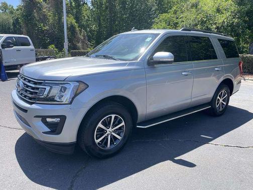 Iconic Silver Metallic 2021 Ford Expedition XLT