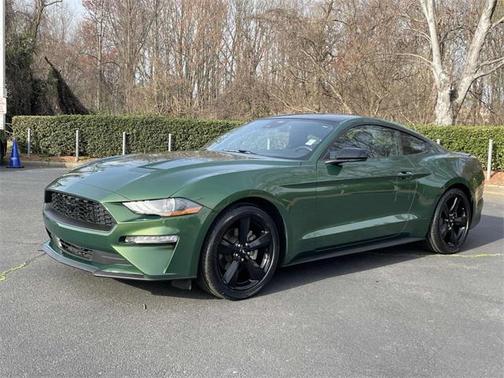 2022 Ford Mustang EcoBoost