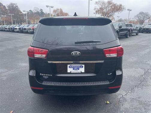 2018 Kia Sedona LX