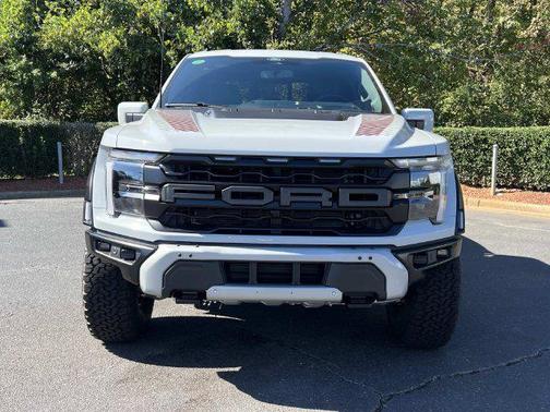 Avalanche 2026 Ford F-150 Raptor