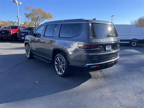 2022 Jeep Wagoneer Series II 4x4