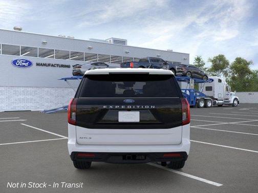 Oxford White 2026 Ford Expedition Active
