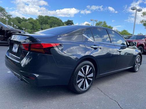 Storm Blue Metallic 2019 Nissan Altima 2.5 SV