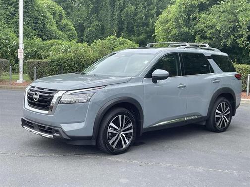 2024 Nissan Pathfinder Platinum 4WD