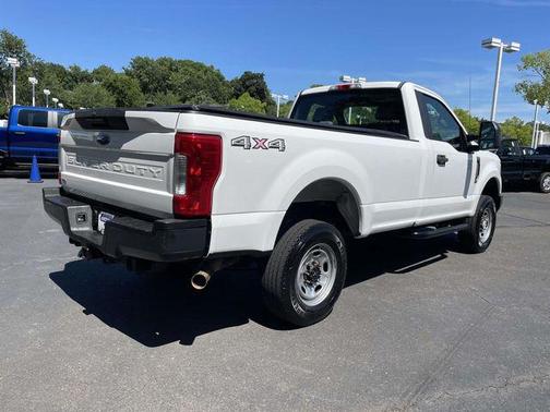 Oxford White 2017 Ford F-350 XLT