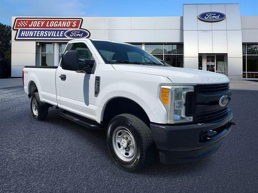 Oxford White 2017 Ford F-350 XLT