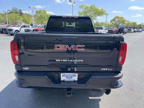Onyx Black 2021 GMC Sierra 2500 AT4