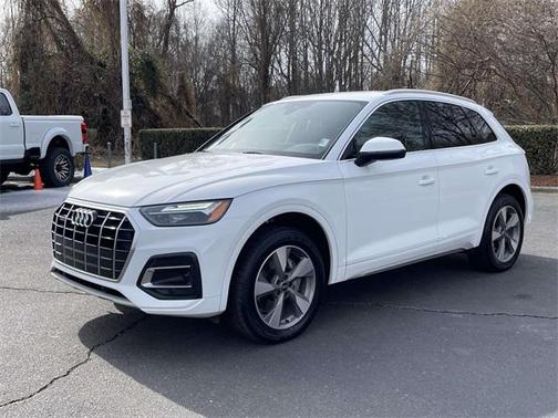 2024 Audi Q5 40 Premium