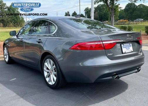Photo 4 of 19 of 2018 Jaguar XF 25t Premium