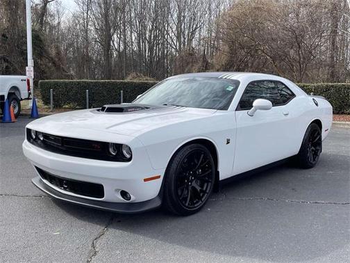 2017 Dodge Challenger R/T 392