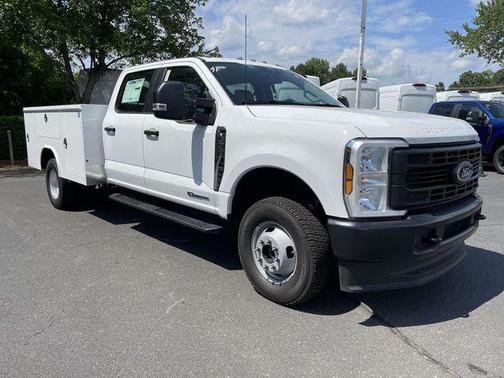 Oxford White 2026 Ford F-350 XL