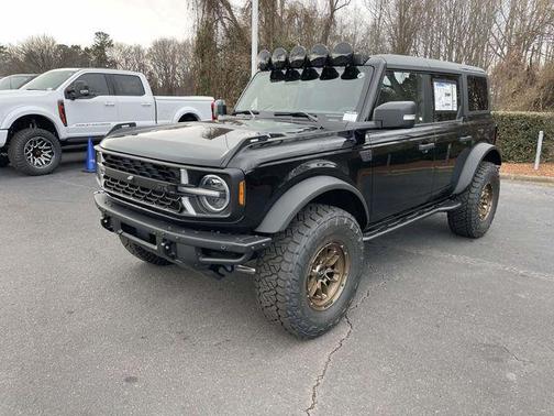 Shadow Black 2025 Ford Bronco Badlands