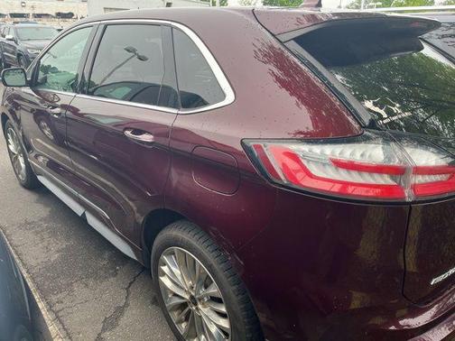 Burgundy Velvet Metallic Tinted Clearcoat 2020 Ford Edge Titanium