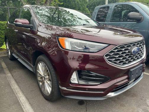 Burgundy Velvet Metallic Tinted Clearcoat 2020 Ford Edge Titanium