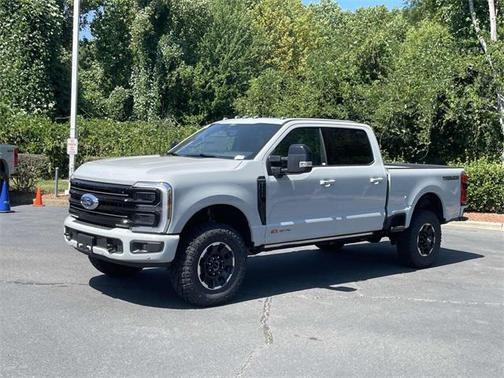 2025 Ford F-250 Platinum