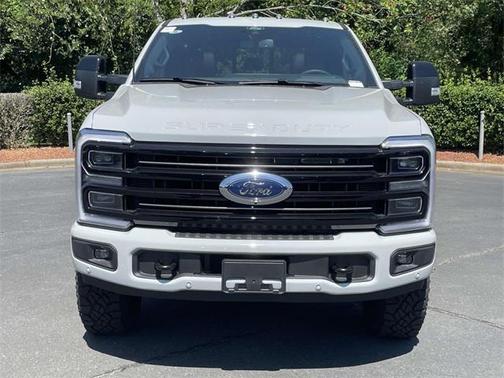 2025 Ford F-250 Platinum