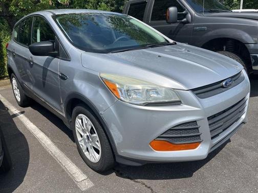 2016 Ford Escape S