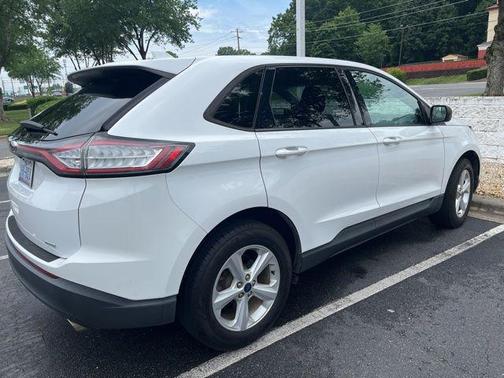 Oxford White 2018 Ford Edge SE