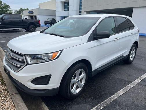 Oxford White 2018 Ford Edge SE