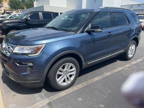 Blue Metallic 2018 Ford Explorer XLT