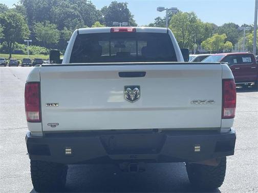 2017 RAM 2500 SLT Crew Cab 4x4 6'4' Box