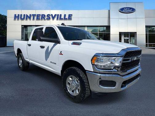 Bright White Clearcoat 2020 RAM 2500 Tradesman Crew Cab 4x4 6'4' Box