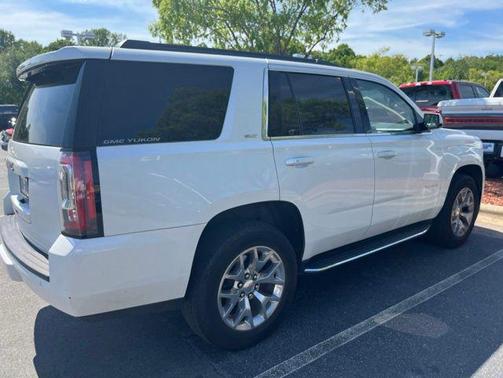 White Frost Tricoat 2018 GMC Yukon SLT
