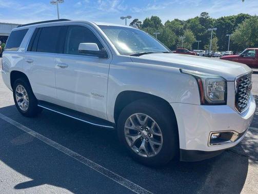 White Frost Tricoat 2018 GMC Yukon SLT