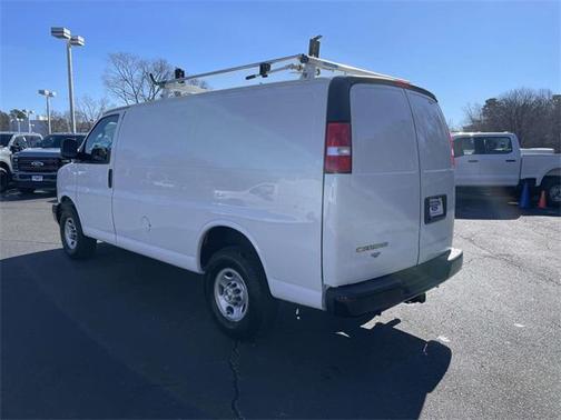 2024 Chevrolet Express 2500 RWD 2500 Regular Wheelbase WT