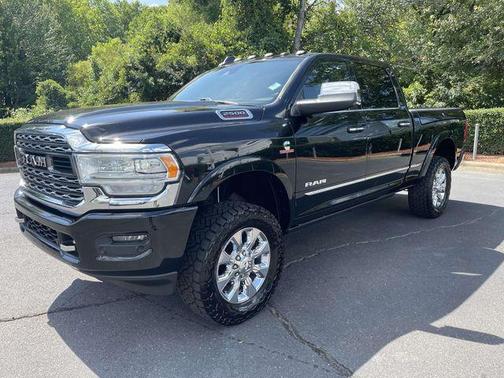 Diamond Black Crystal Pearlcoat 2019 RAM 2500 Limited Crew Cab 4x4 6'4' Box