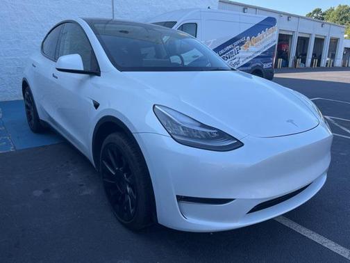2023 Tesla Model Y Long Range Dual Motor All-Wheel Drive