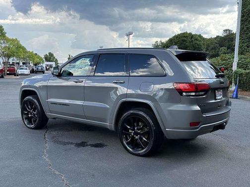 Sting-Gray Clearcoat 2021 Jeep Grand Cherokee Laredo