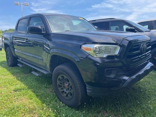 Midnight Black Metallic 2019 Toyota Tacoma SR