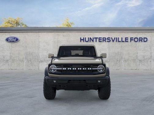 Desert Sand 2025 Ford Bronco Outer Banks