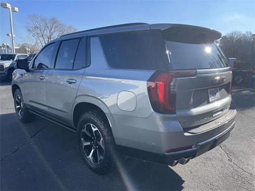 2025 GMC Yukon 4WD AT4