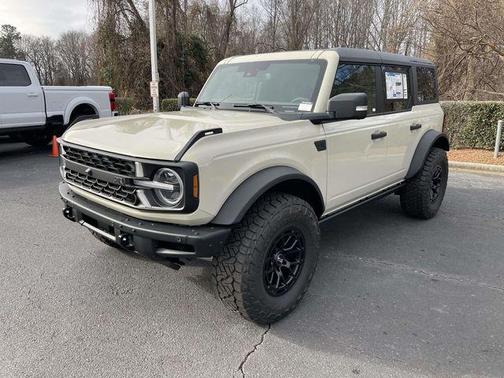 Desert Sand 2025 Ford Bronco Badlands