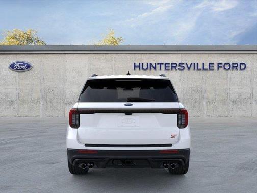 Star White Metallic Tri-Coat 2026 Ford Explorer ST