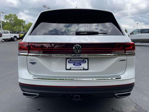 Opal White 2024 Volkswagen Atlas 2.0T SEL