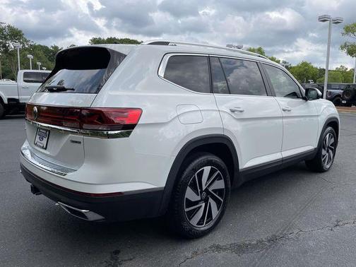 Opal White 2024 Volkswagen Atlas 2.0T SEL