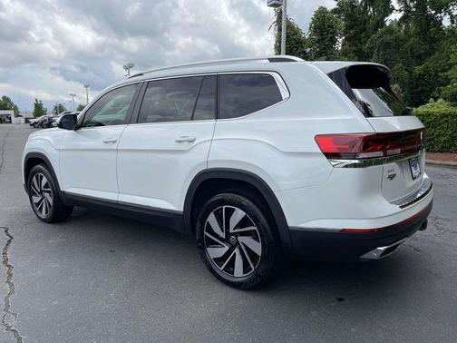 Opal White 2024 Volkswagen Atlas 2.0T SEL