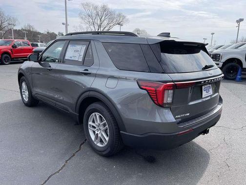 Carbonized Gray Metallic 2026 Ford Explorer Active